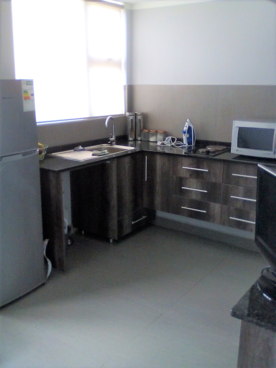 To Let 1 Bedroom Property for Rent in Quigney Eastern Cape